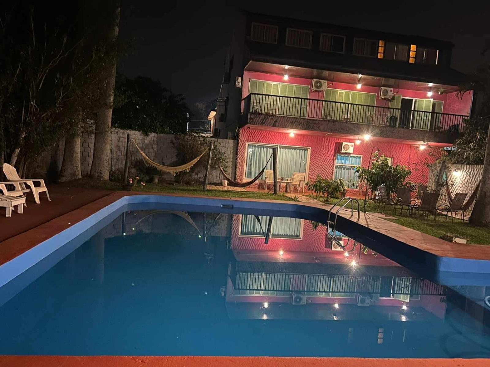Guembe Al Rio Hostel Puerto Iguazu Ngoại thất bức ảnh